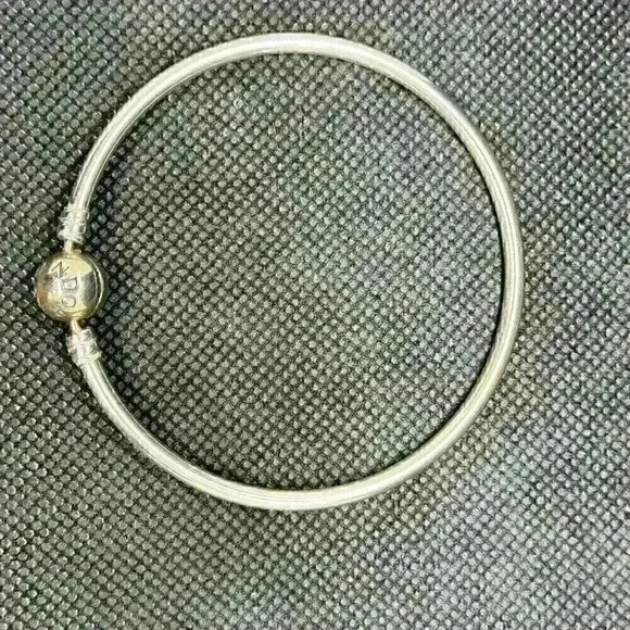 Authentic 925 ALE Silver Pandora Moments Bangle Bracelet 2 1/4 Inches Inter Dia - Picture 2 of 3